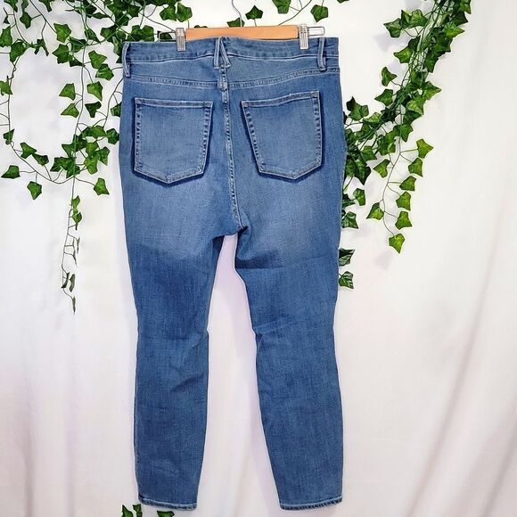 Good American. Blue Skinny Jeans with Distressed Details. Size 16. EUC - Picture 2 of 10